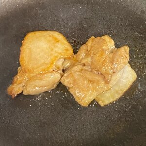 醤油漬け鶏モモの照り焼き